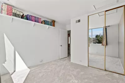 25631 Bellerive, Valencia, CA 91355 - Photo 33