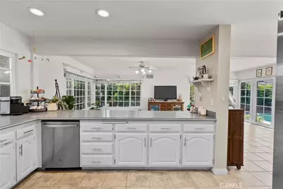 25631 Bellerive, Valencia, CA 91355 - Photo 17