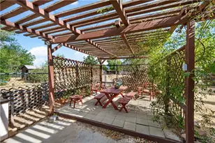 10042 Ave S12, Littlerock, CA 93543 - Photo 33