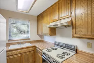 18183 Sundowner Way, Canyon Country, CA 91387 - Photo 7