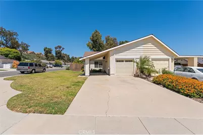 784 Hillcrest Drive, Camarillo, CA 93012 - Photo 1
