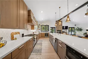 15263 Saddleback, Canyon Country, CA 91387 - Photo 9