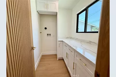 22130 Gault Street, Canoga Park, CA 91303 - Photo 11