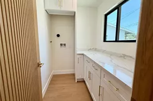 22130 Gault St, Canoga Park, CA 91303 - Photo 11