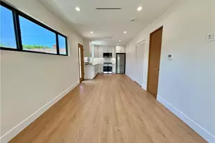 22130 Gault St, Canoga Park, CA 91303 - Photo 31