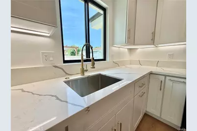 22130 Gault Street, Canoga Park, CA 91303 - Photo 37