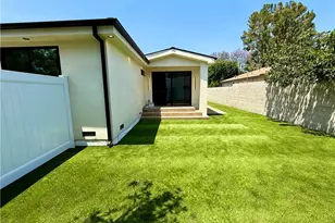 22130 Gault St, Canoga Park, CA 91303 - Photo 17