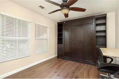 28215 Clementine Drive, Saugus, CA 91350 - Photo 15