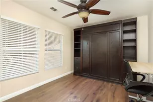 28215 Clementine Dr, Saugus, CA 91350 - Photo 15