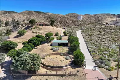 9715 Northside, Leona Valley, CA 93551 - Photo 11
