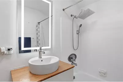 7312 Caldus Avenue, Van Nuys, CA 91406 - Photo 17