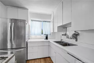 11046 Lull St, Los Angeles, CA 91352 - Photo 7