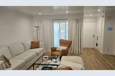 18333 Hatteras  St #68, Tarzana, CA 91356 - Photo 3