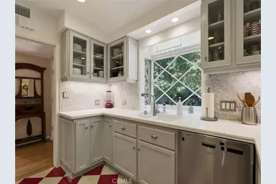 4978 Natoma Avenue, Woodland Hills, CA 91364 - Photo 23