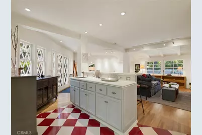 4978 Natoma Avenue, Woodland Hills, CA 91364 - Photo 25