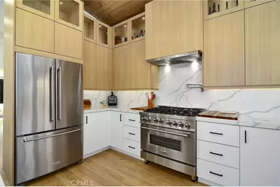 22253 Flanco Road, Woodland Hills, CA 91364 - Photo 13