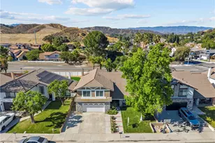 20456 Calhaven, Saugus, CA 91390 - Photo 5