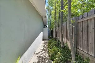 3831 Cody Rd, Sherman Oaks, CA 91403 - Photo 25