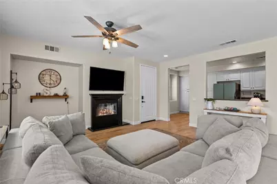 28354 Santa Rosa Lane, Saugus, CA 91350 - Photo 7