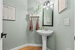 28354 Santa Rosa Ln, Saugus, CA 91350 - Photo 19