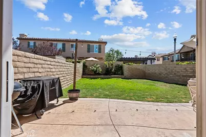 28354 Santa Rosa Lane, Saugus, CA 91350 - Photo 37