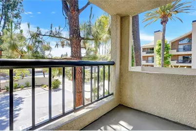 5545 Canoga Avenue #220, Woodland Hills, CA 91367 - Photo 23