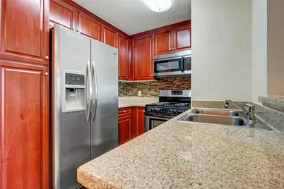 5545 Canoga Avenue #220, Woodland Hills, CA 91367 - Photo 13