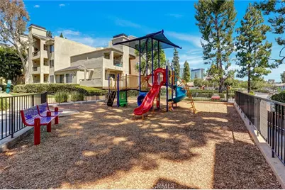 5545 Canoga Avenue #220, Woodland Hills, CA 91367 - Photo 29