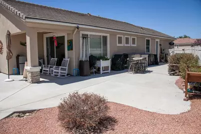 19611 Castle Harbor Court, Apple Valley, CA 92308 - Photo 17