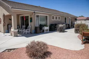 19611 Castle Harbor Ct, Apple Valley, CA 92308 - Photo 17