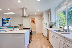 22459 Venido, Woodland Hills, CA 91364 - Photo 19