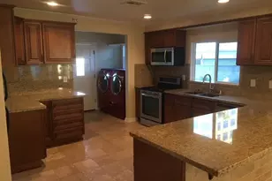 124 N Naomi, Burbank, CA 91505 - Photo 15