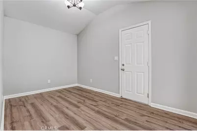 17856 Stillmore, Canyon Country, CA 91387 - Photo 7