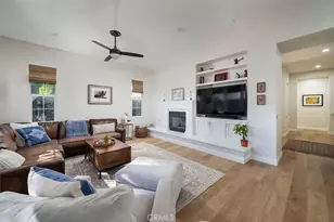 27008 Pierpont Ct, Valencia, CA 91355 - Photo 7