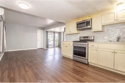 16079 Yarnell Street #C15, Sylmar, CA 91342 - Photo 5