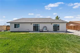7821 Fir, California City, CA 93505 - Photo 43