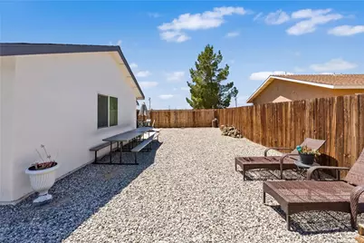 7821 Fir, California City, CA 93505 - Photo 47