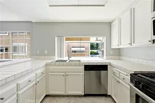 7109 Farralone, Canoga Park, CA 91303 - Photo 19