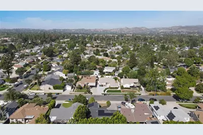 6458 Hanna, Woodland Hills, CA 91303 - Photo 23