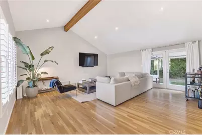 6458 Hanna, Woodland Hills, CA 91303 - Photo 5