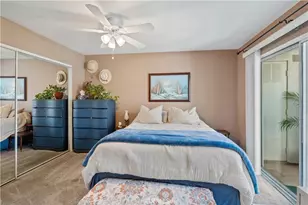 21305 Nandina Ln, Newhall, CA 91321 - Photo 17