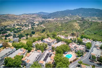 21305 Nandina Lane #201, Newhall, CA 91321 - Photo 29