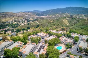 21305 Nandina Ln, Newhall, CA 91321 - Photo 29