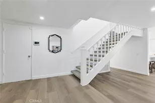 18201 Erwin St, Tarzana, CA 91335 - Photo 17
