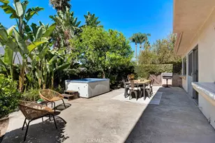 18201 Erwin St, Tarzana, CA 91335 - Photo 31