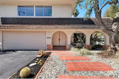 18201 Erwin Street, Tarzana, CA 91335 - Photo 3