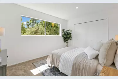 18201 Erwin Street, Tarzana, CA 91335 - Photo 19