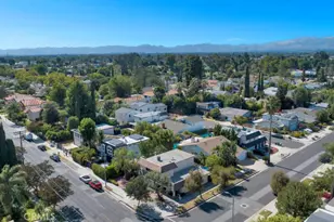 18201 Erwin St, Tarzana, CA 91335 - Photo 35