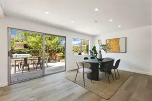 18201 Erwin St, Tarzana, CA 91335 - Photo 9