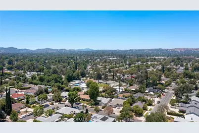 22334 Criswell Street, Woodland Hills, CA 91303 - Photo 41